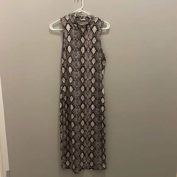 Dresses | Snake Print Body Con Dress Size L Preowned | Poshmark Dresses | Snake Print Body Con Dress Size L Preowned | Poshmark